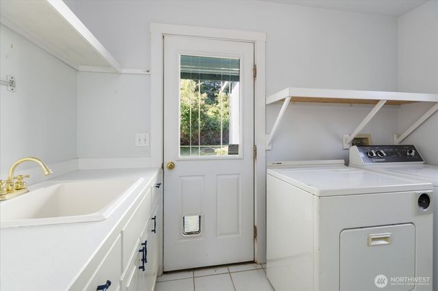 321 Windantide Place, Freeland, WA 98249