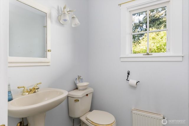 321 Windantide Place, Freeland, WA 98249