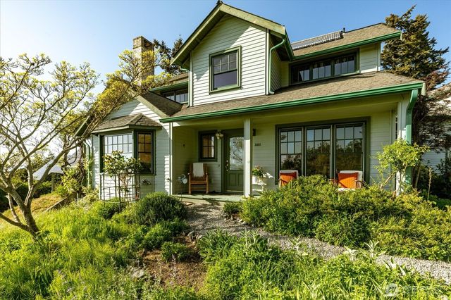 321 Windantide Place, Freeland, WA 98249