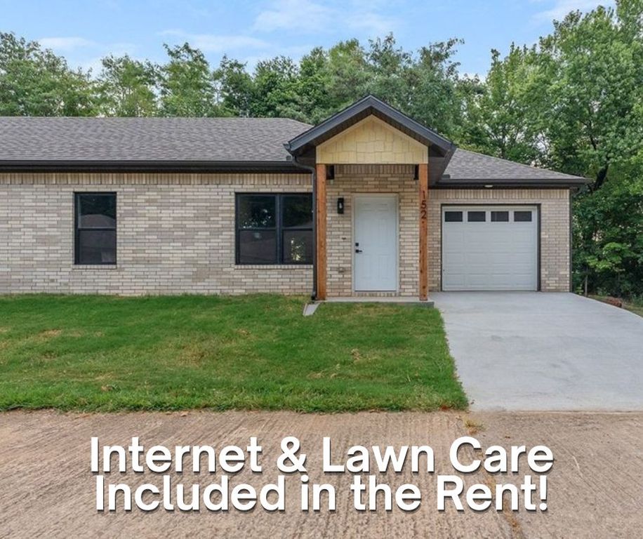 152 W Hill Street, Farmington, AR 72730