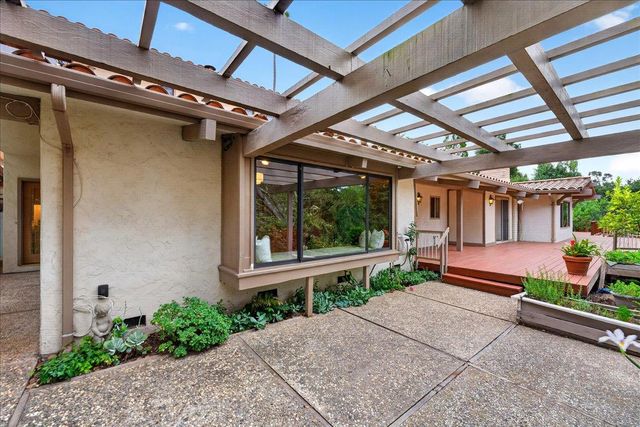110 Via Venito, Corralitos (watsonville), CA 95076