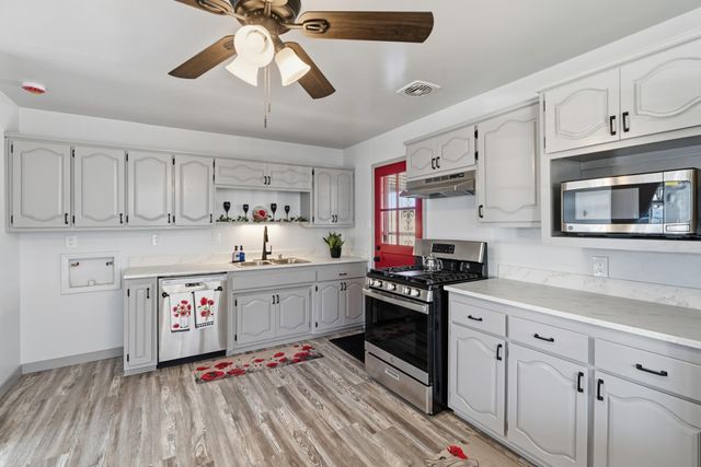 8101 San Joaquin Avenue SE, Albuquerque, NM 87108