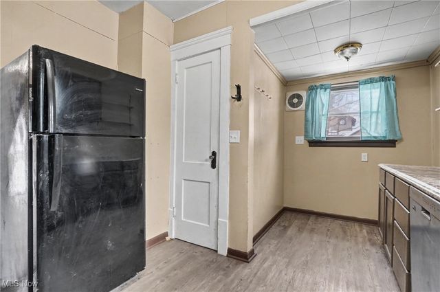 779 Kling Street, Akron, OH 44311