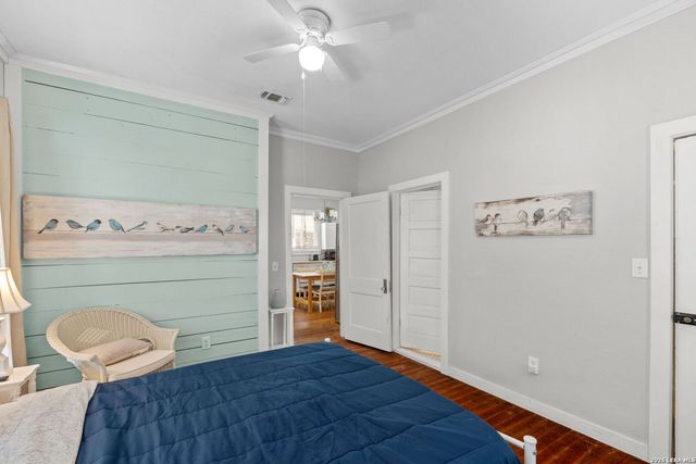 103 Saint Charles, San Antonio, TX 78202