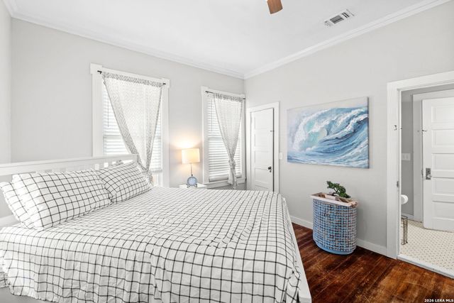 103 Saint Charles, San Antonio, TX 78202