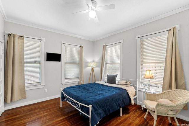 103 Saint Charles, San Antonio, TX 78202