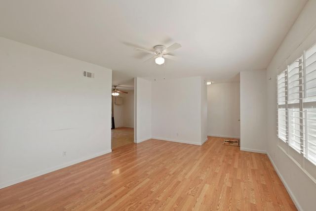 13393 E Jahant Rd, Acampo, CA 95220