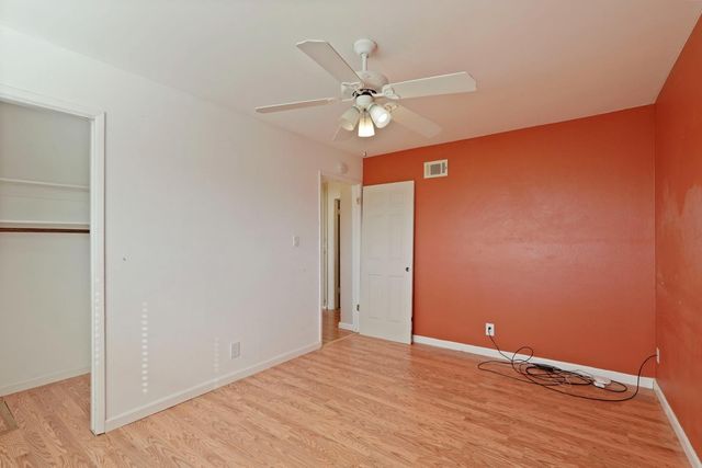 13393 E Jahant Rd, Acampo, CA 95220