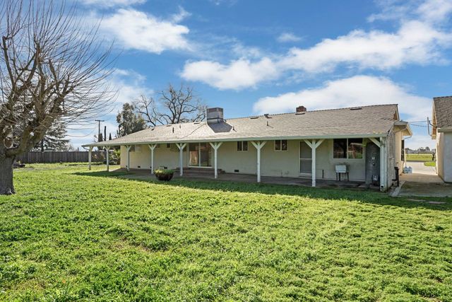 13393 E Jahant Rd, Acampo, CA 95220