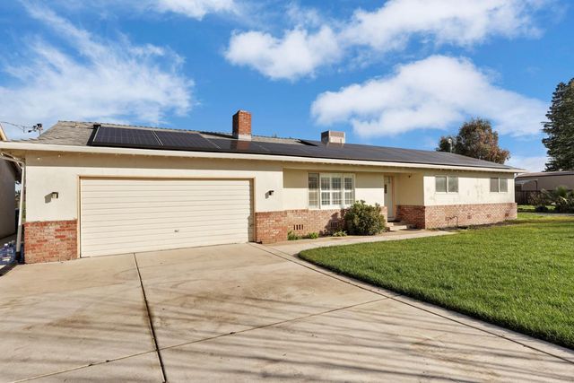 13393 E Jahant Rd, Acampo, CA 95220