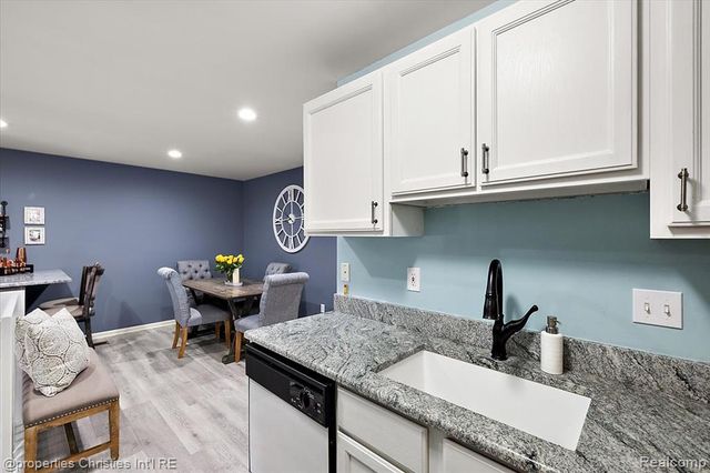 1510 Maryland Club Drive, Royal Oak, MI 48067