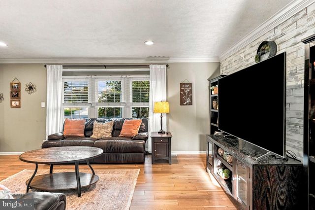7 SWEETGUM CT, Marlton, NJ 08053