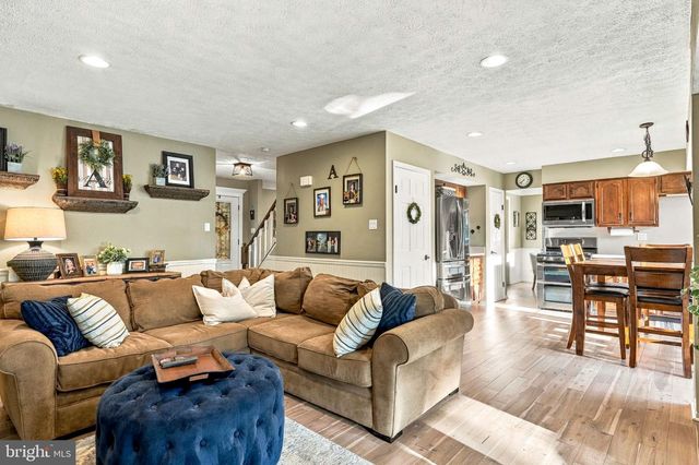 7 SWEETGUM CT, Marlton, NJ 08053