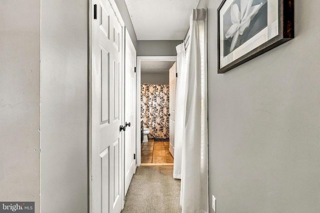 7 SWEETGUM CT, Marlton, NJ 08053