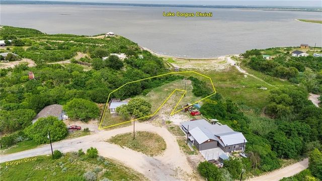 114 Ranger Dr, Sandia, TX 78383