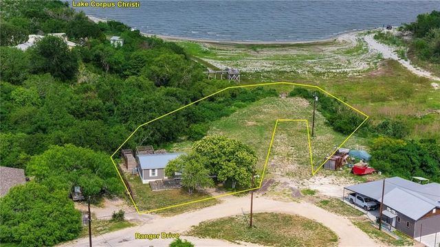 114 Ranger Dr, Sandia, TX 78383