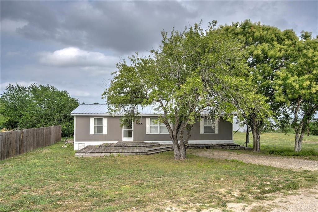114 Ranger Dr, Sandia, TX 78383