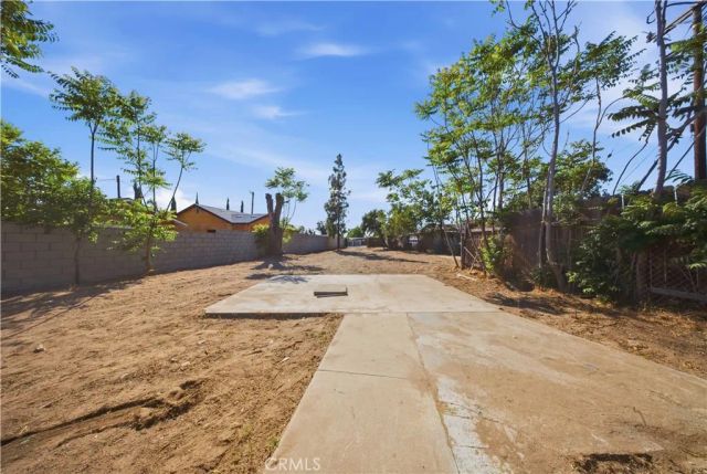 1834 Colorado Ave, San Bernardino, CA 92411
