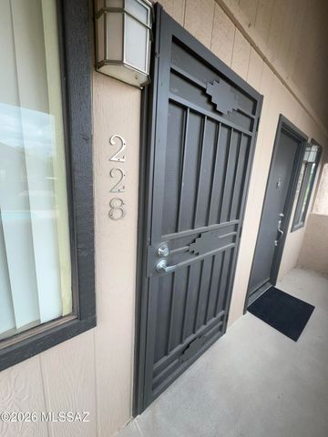 1745 E Glenn St Apt 228, Tucson, AZ 85719
