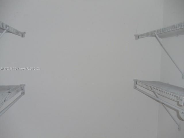 2020 NE 135th St 904, North Miami, FL 33181