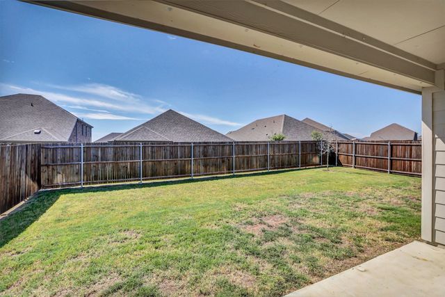 523 Deer Canyon Way, Princeton, TX 75407