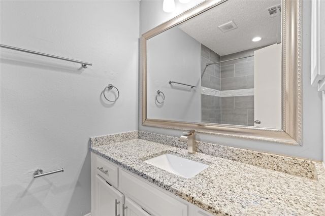 2910 Menlo Park Lane, Carrollton, TX 75007