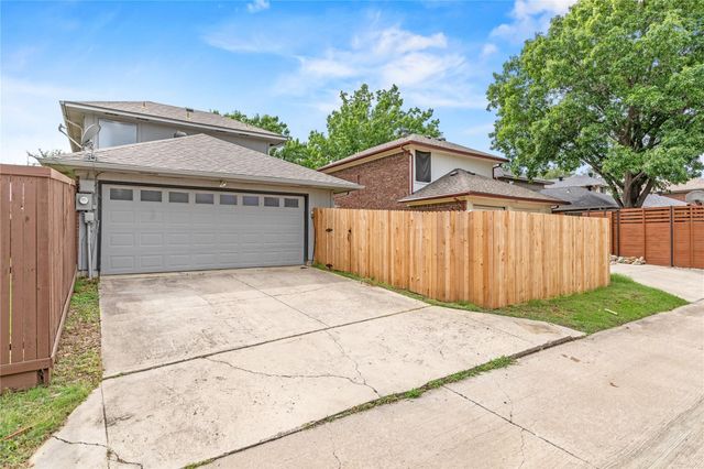 2910 Menlo Park Lane, Carrollton, TX 75007