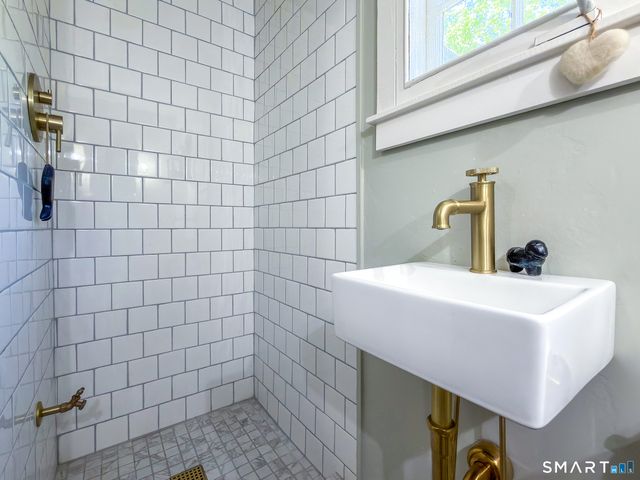 9 Route 37 Center, Sherman, CT 06784