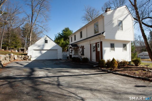 72 Dyer Avenue, Canton, CT 06019