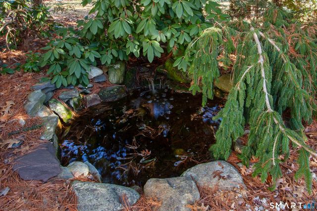 72 Dyer Avenue, Canton, CT 06019