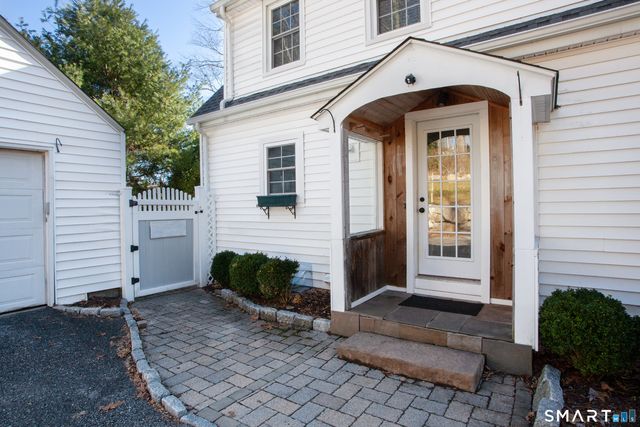 72 Dyer Avenue, Canton, CT 06019