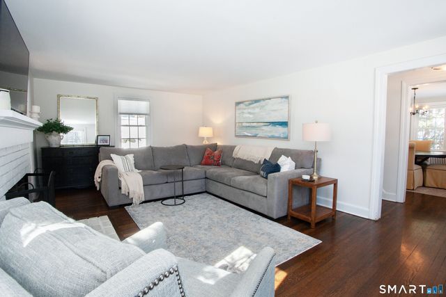 72 Dyer Avenue, Canton, CT 06019