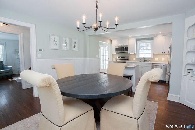 72 Dyer Avenue, Canton, CT 06019