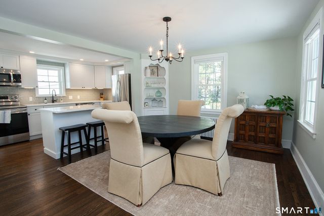 72 Dyer Avenue, Canton, CT 06019