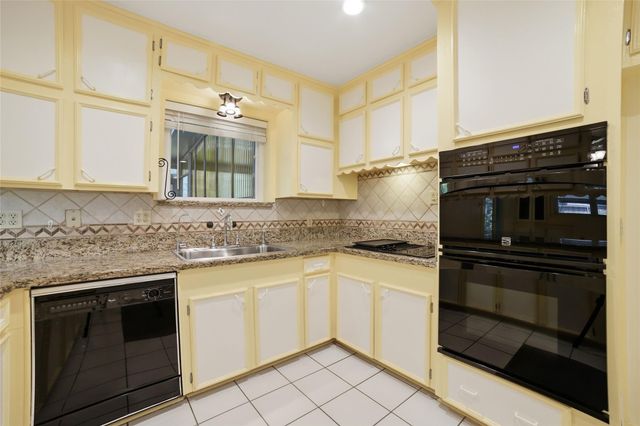 10402 Shadow Wood Drive, Houston, TX 77043