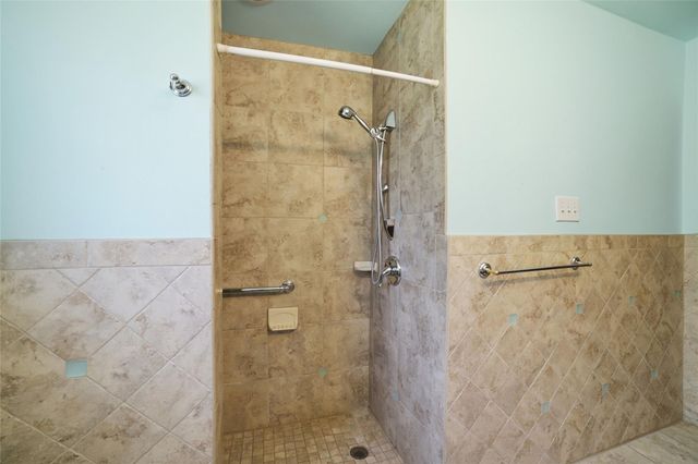 10402 Shadow Wood Drive, Houston, TX 77043