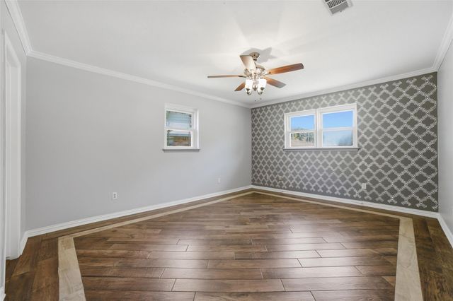 10402 Shadow Wood Drive, Houston, TX 77043