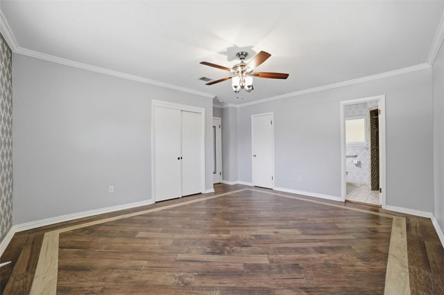 10402 Shadow Wood Drive, Houston, TX 77043