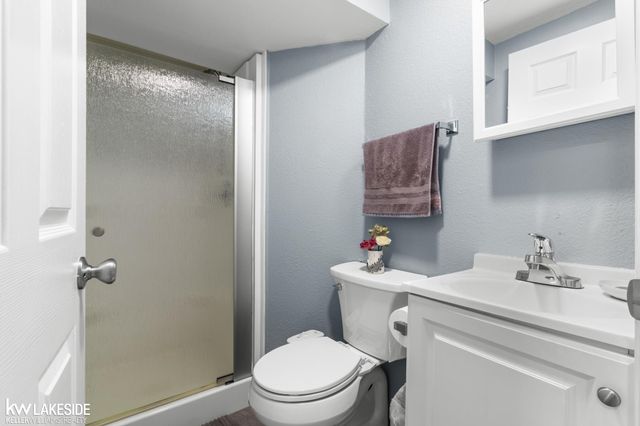28372 Universal Drive, Warren, MI 48092