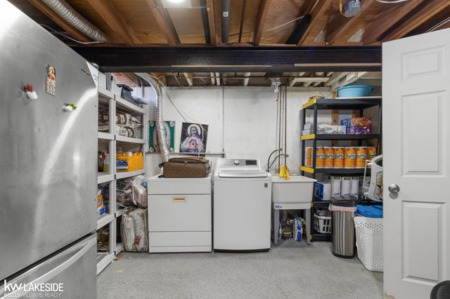 28372 Universal Drive, Warren, MI 48092