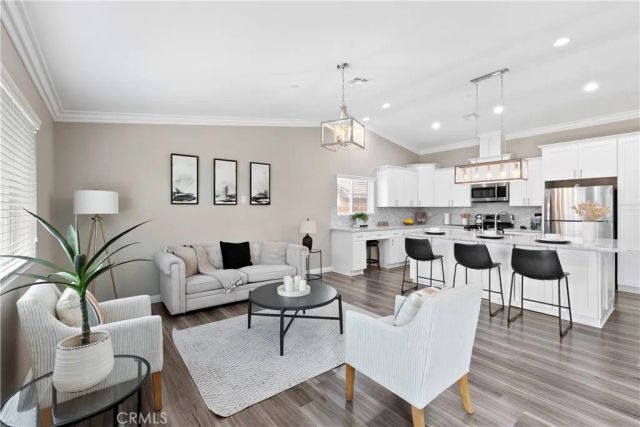 3118 Mendoza, Riverside, CA 92504