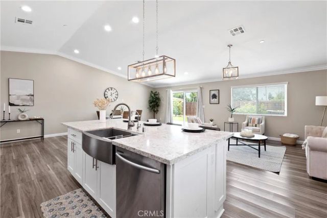 3118 Mendoza, Riverside, CA 92504