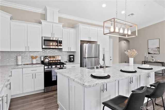 3118 Mendoza, Riverside, CA 92504