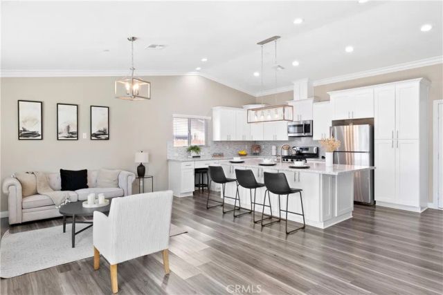 3118 Mendoza, Riverside, CA 92504