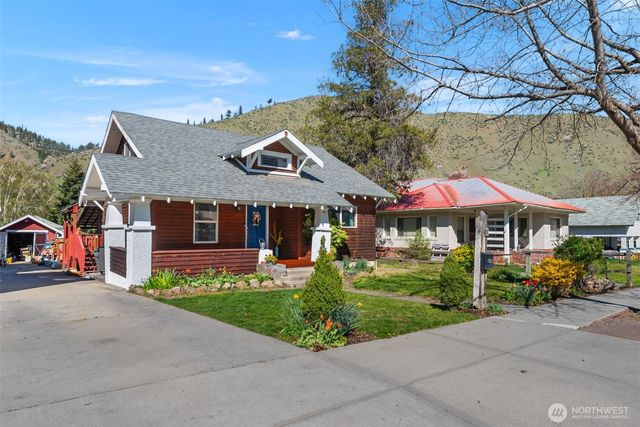 417 Cottage Avenue, Cashmere, WA 98815