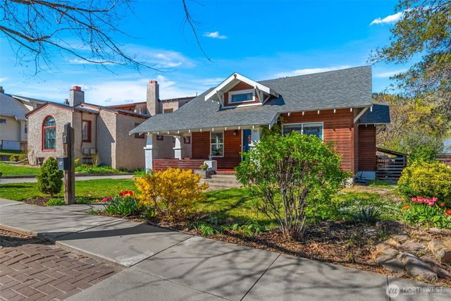 417 Cottage Avenue, Cashmere, WA 98815