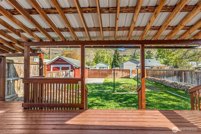 417 Cottage Avenue, Cashmere, WA 98815