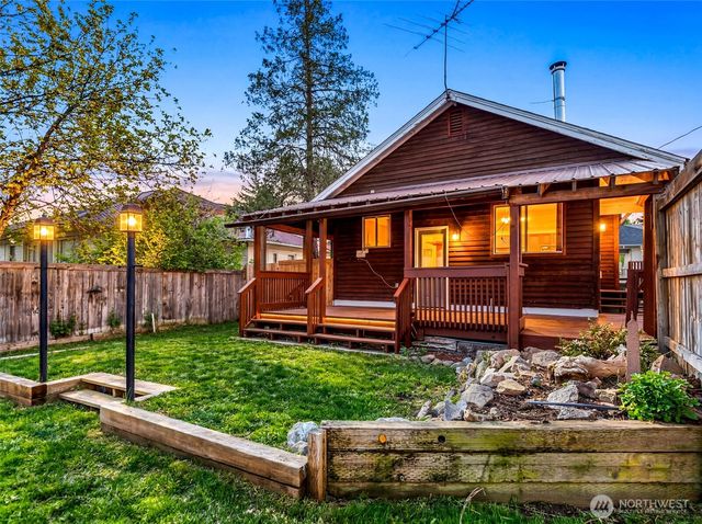 417 Cottage Avenue, Cashmere, WA 98815