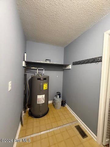 4962 Old Tar Road, Winterville, NC 28590