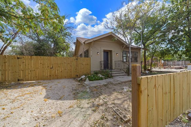 840 CULEBRA RD, San Antonio, TX 78201